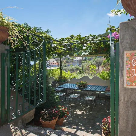 Vakantiehuis Yourhome - Maison Iolanda *